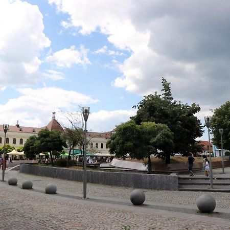Apartman Kami Tuzla Esterno foto